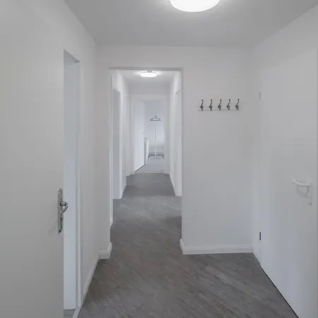 Work&sleep Moderne In Schwenningen - Einzelbetten, Tv, Bettwaesche & Handtuecher, Wlan Apartman *