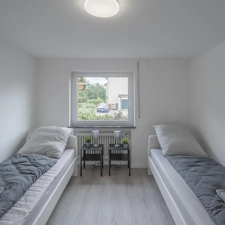 Apartman Work&sleep Moderne In Schwenningen - Einzelbetten, Tv, Bettwaesche & Handtuecher, Wlan