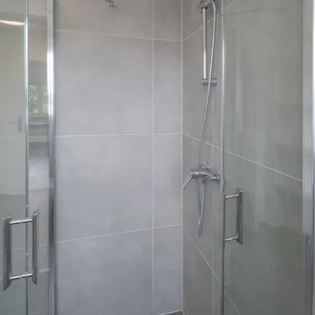 Apartman Work&sleep Moderne In Schwenningen - Einzelbetten, Tv, Bettwaesche & Handtuecher, Wlan *