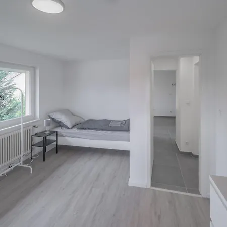 Work&sleep Moderne In Schwenningen - Einzelbetten, Tv, Bettwaesche & Handtuecher, Wlan Apartman Villingen-Schwenningen