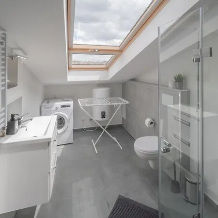 Apartman Work&sleep Moderne In Schwenningen - Einzelbetten, Tv, Bettwaesche & Handtuecher, Wlan