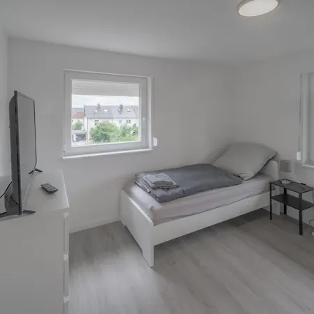 Work&sleep Moderne In Schwenningen - Einzelbetten, Tv, Bettwaesche & Handtuecher, Wlan Apartman *