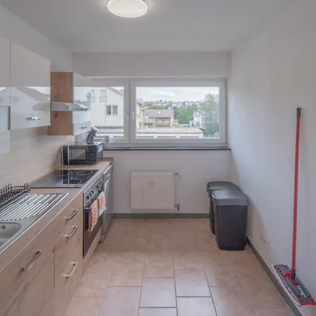 Work&sleep Moderne In Schwenningen - Einzelbetten, Tv, Bettwaesche & Handtuecher, Wlan Apartman *