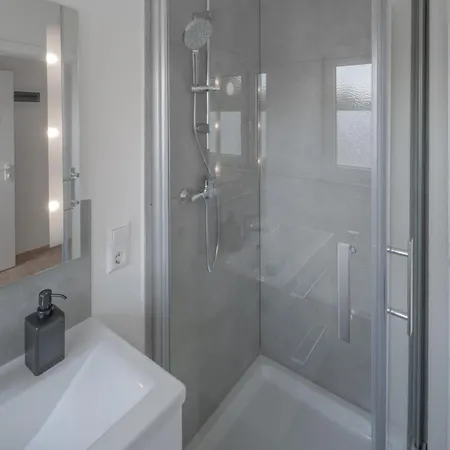 Apartman Work&sleep Moderne In Schwenningen - Einzelbetten, Tv, Bettwaesche & Handtuecher, Wlan Villingen-Schwenningen